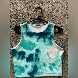 nike crop top